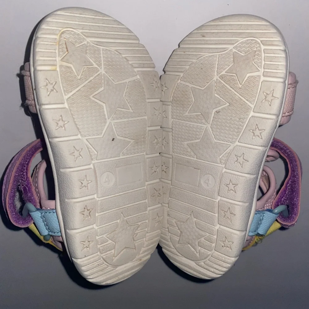 CARTER’S Sandal‎
